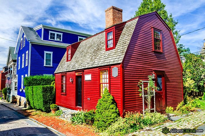 CBD oil in RI: Historic colourful houses.