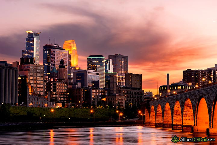 CBD oil MN: Minneapolis at night.