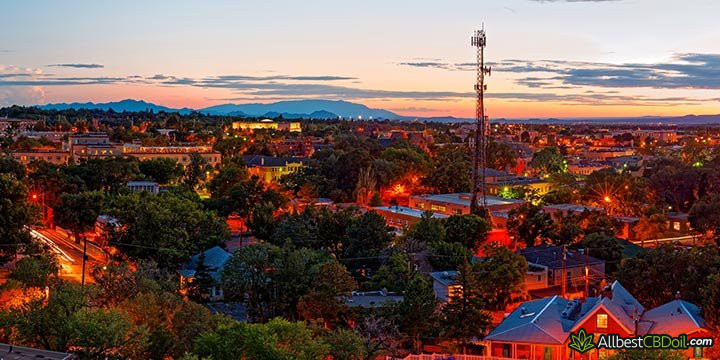 Is CBD oil legal in New Mexico: Santa Fe panorama.