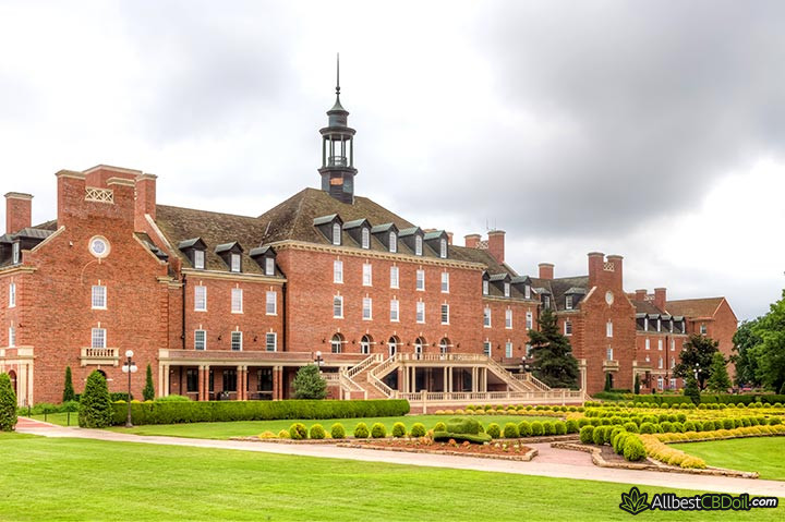 CBD oil Oklahoma: a building in Oklahoma state.