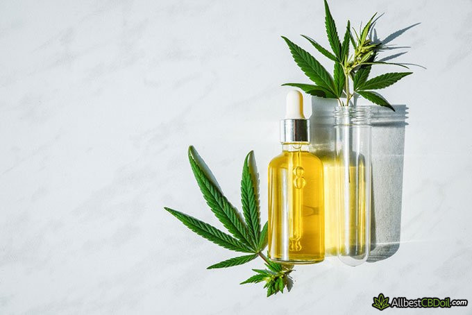 What does CBD feel like: CBD tincture with cannabis leaf