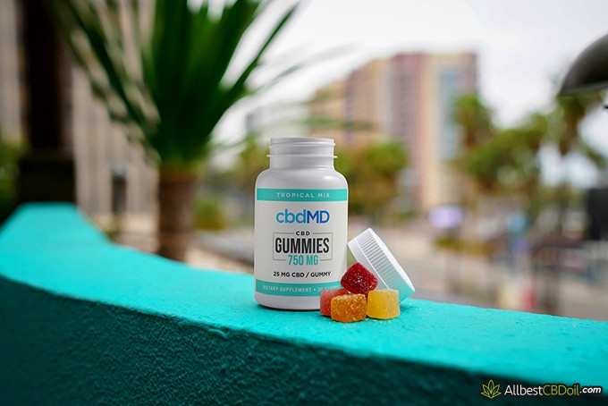 cbdMD reviews: cbdMD gummies.