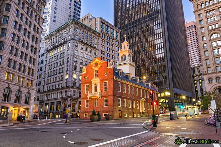 CBD oil Massachusetts: a beautiful building in the middle of the city.